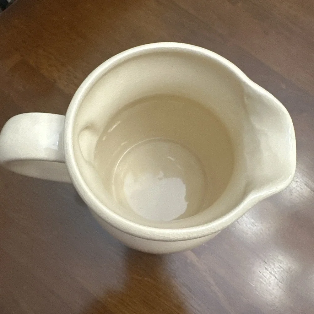 PITCHER VTG Lillian Vernon 